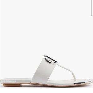 DKNY Womens White Halcott Leather Sandals Slip On Flip-Flops Shoes NIB- Sz: 7.5